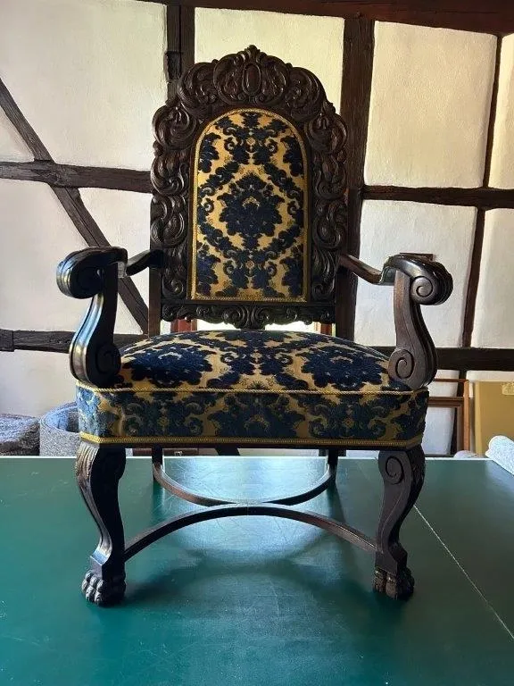 Große Auswahl an hochwertigen Polsterstoffen